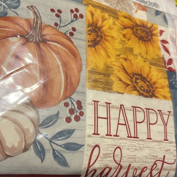 🐣Perfect Harvest Tablecloths Bundle (2) - Picture 2 of 6